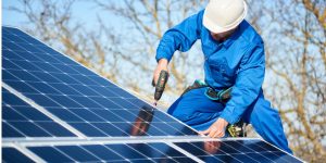Installation Maintenance Panneaux Solaires Photovoltaïques à Zuani